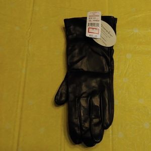 Vintage black leather gloves from lord&taylor